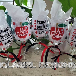 Teacher Appreciation Wine Glass, Math Teacher tumblers, Personalized Apple, Teaching assistant, PARA, SLP, SPED, End of school year gift