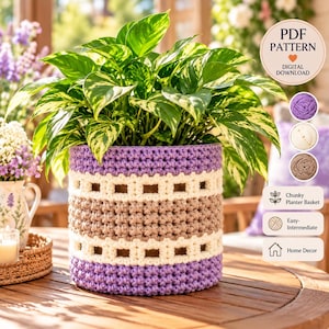 Haakpatroon voor een plantenmand (PDF), Saliegroene en ivoorkleurige gestreepte plantenmand, Gehaakte mand van dik garen, Moderne woondecoratie (digitale download)