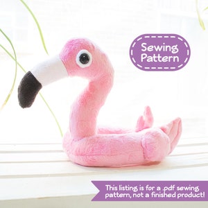 Puede incluir: Patrón de costura de flamenco de peluche rosa. El patrón incluye instrucciones para hacer un juguete de peluche de flamenco. El listado es para una descarga digital, no un producto terminado.