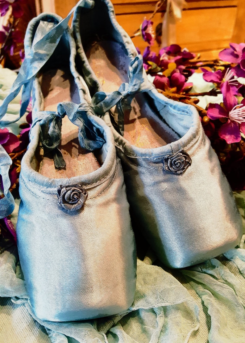 vintage ballet pumps