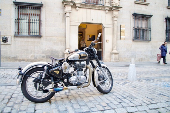 Ávila, Royal Enfield, Classic Motorcycle, Limited Edition Biker Travel Photo