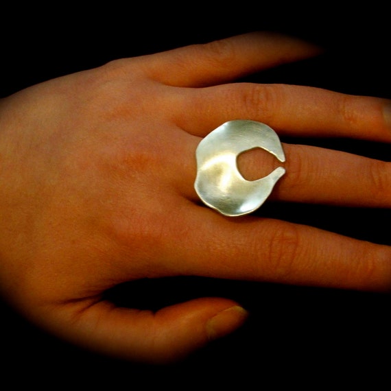 Large Silver Circular Shell design Fashion statement Ring