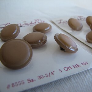 Vintage Milk Chocolate Buttons