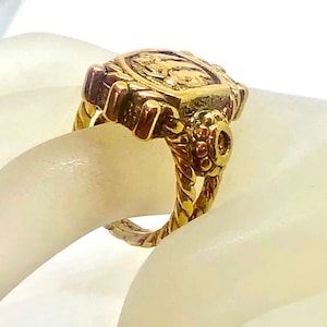 Estate Gold Over Sterling Carved Statement Ring - Hallmarked - Made in Italy -  Workmanship - Three Female Figures - Rope Design Texture