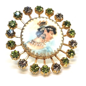 Vintage Estate VICTORIAN REVIVAL - Portrait BROOCH - Hallmarked - Lady with Pearls - Workmanship - Austria - Chaton Crystal  Spokes