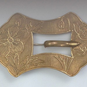 ANTIQUE BELT BUCKLE - Victorian - Art Nouveau - Gorgeous Etched Raised Flower Design - Pristine Vintage