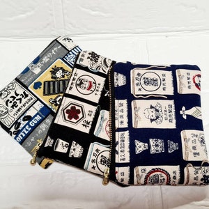 Japanese Retro newspaper and Izakaya Motfit print zipper purse