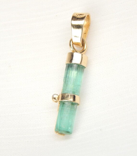 Colombian Emerald Natural Crystals Pendant 1.90 C… - image 2