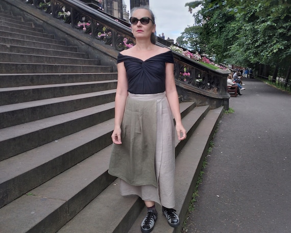 Layered apron clearance skirt