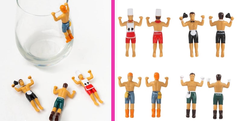 Puede incluir: Colecci&oacute;n de figuras en miniatura, incluyendo un escalador en un vaso y varios otros con diferentes atuendos. Las figuras son de color canela con pantalones cortos, delantales y sombreros coloridos. Algunos est&aacute;n vestidos como chefs, camareros y obreros.