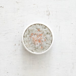 Rockpool Body Polish Handmade Moisturising Sugar Scrub Lavender, Rosemary, Bergamot, Pine & Grapefruit image 1