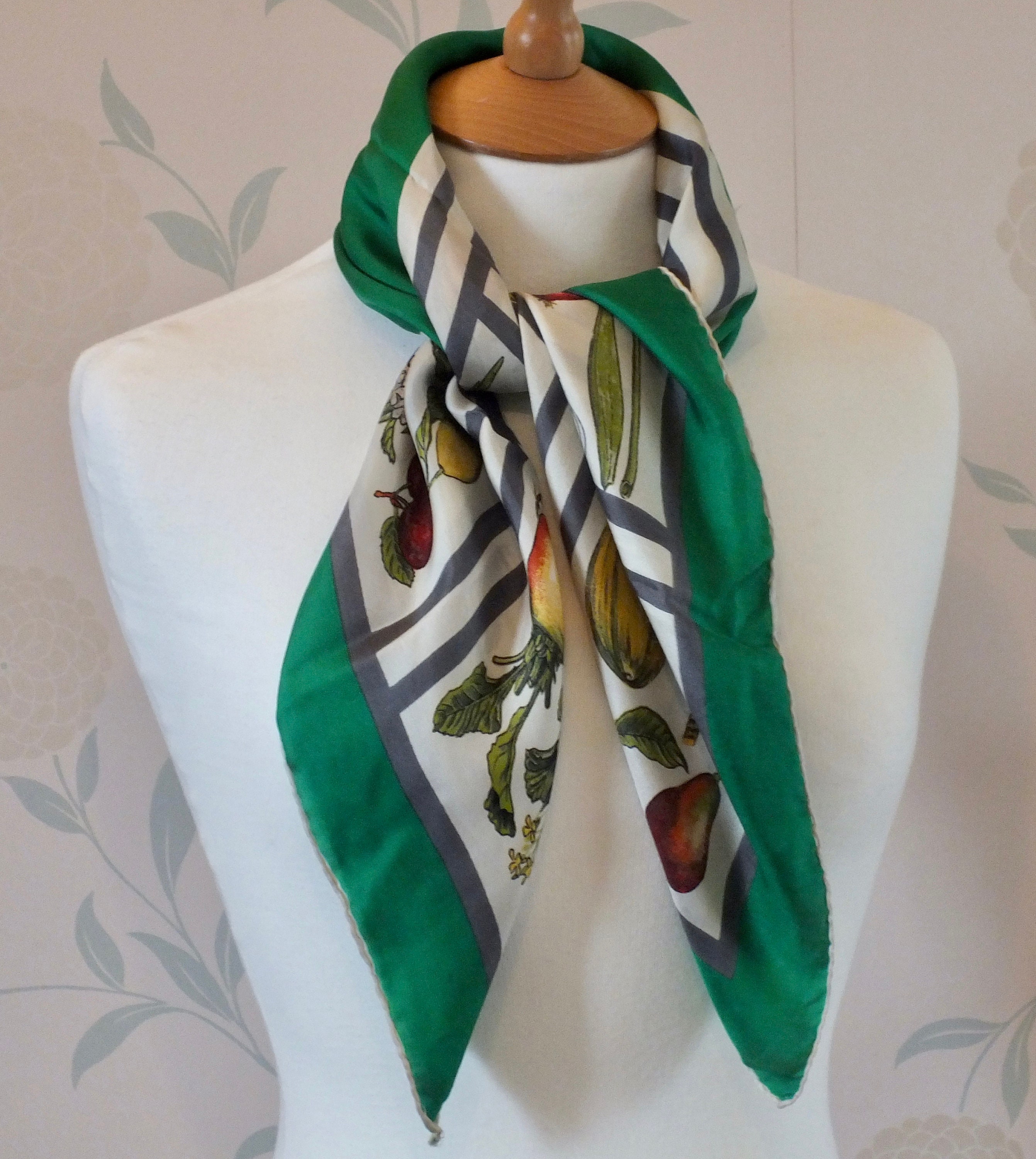 VINTAGE SILK Fresh Produce Themed.So Vibrant Etsy