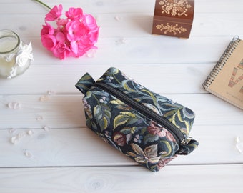 Box pouch zipped, Boxy pouch, Purse, Cosmetic pouch, Make Up bag, Toiletery bag, Project bag, Pencil box pouch, Organizational, Birds, Roses