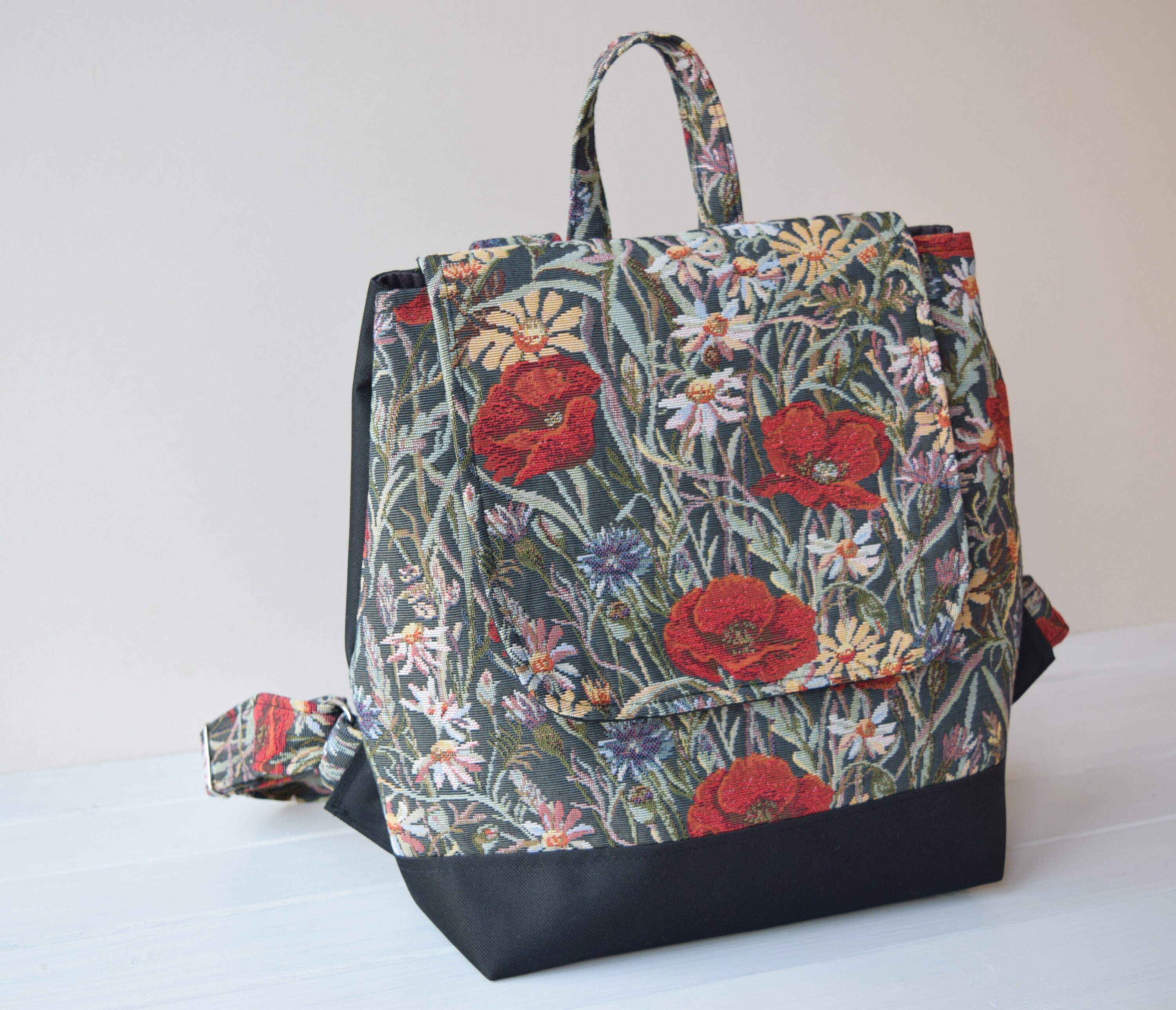 American Uni Floral Tapestry Backpack in Beige and Burgundy  vintage from 1980’s Vintage Tapestry Duffel Bag - Etsy main image 2