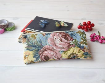 Pencil project bag, Cool Pouch, Cute school supply, Zipper Pouch, gadget pouch, pencil case bag, make up small bag case, floral zipped case