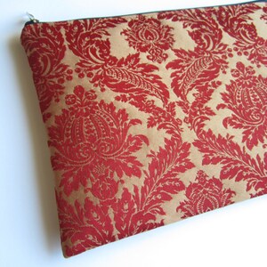 Red Damask MacBook Sleeve, Padded Laptop Case with Zipper