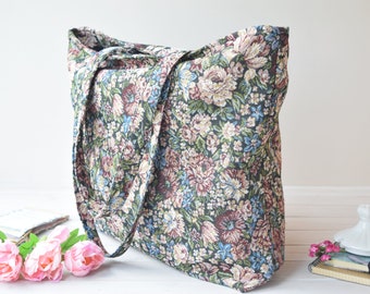 Flowers Tote Bag, Weekender Bag, Grocery Bag, Maxi Tote Bag, Canvas Bag, Large Canvas Bag, Minimalist bag, Top handle bag, Bag zippered