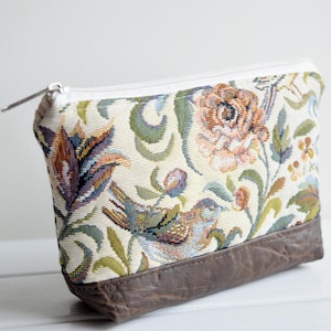 Make up bag, Travel bag, Toiletry bag, Floral Makeup Pouch, Spa Day Gift bag, Gift for her, Bridesmaid gift, Mother&#39;s day gift, Beauty bag