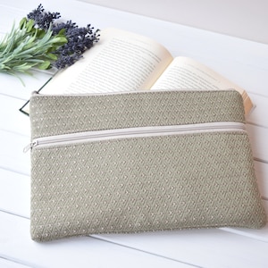 MacBook case, MacBook Pro 13 inch M2, M3, M4 case, MacBook Air 13 sleeve, MacBook Pro 14 inch case, MacBook Pro 16 sleeve, iPad Air case