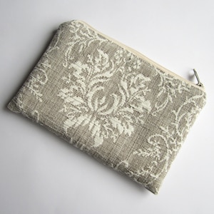 Damask zipped sleeve, iPad mini case, Kindle Paperwhite sleeve, Kindle Fire sleeve, Nexus 7 case, ipad sleeve, Kobo Aura case, Kobo Touch