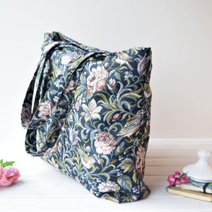 Birds Tote Bag, Large Tote Bag, Shopping bag, Tote bag, Shoulder bag, Market bag, Canvas tote bag, Summer tote bag, Zipped bag, Diaper bag