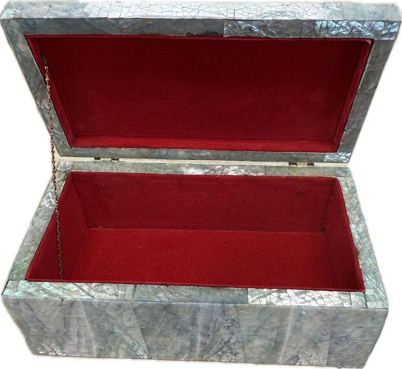 The 1970S Hollywood Regency Abalone Box 6