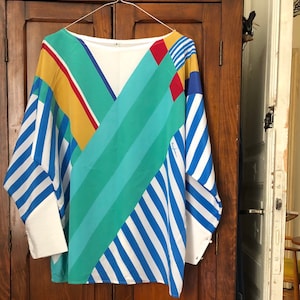 80s striped memphis style / pop art blue white turquoise design print / blouse t shirt tunic women / vintage yellow memphis primary colours