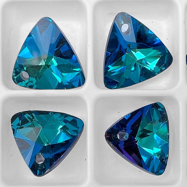 Set of 8 Czech Crystal Triangle Pendants 12mm Bermuda Blue (sku 91 - CC-TRG-12-BB)