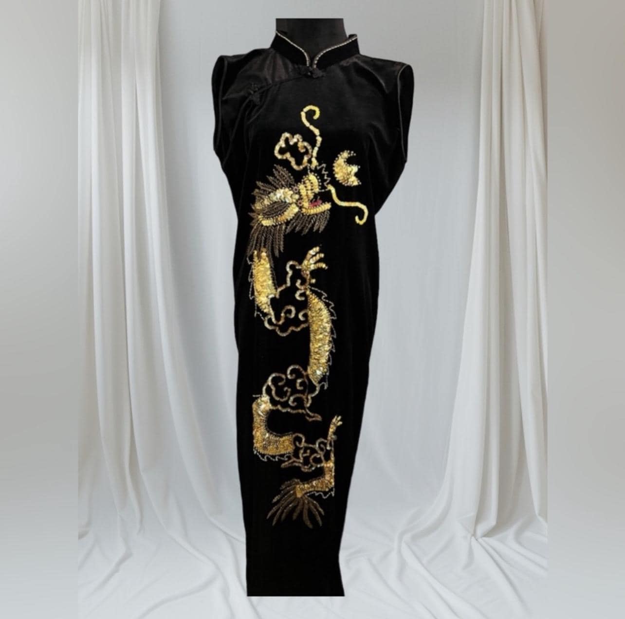 Vintage Qipao Velvet Black and Gold Y2K Dress 90's? Size XL