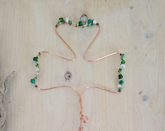 Three Leaf Clover Shaped Plant Stake, Large Plant Décor, Green Beaded Clover, Copper Plant Decor, Wire Plant Stake, St. Patrick's Day