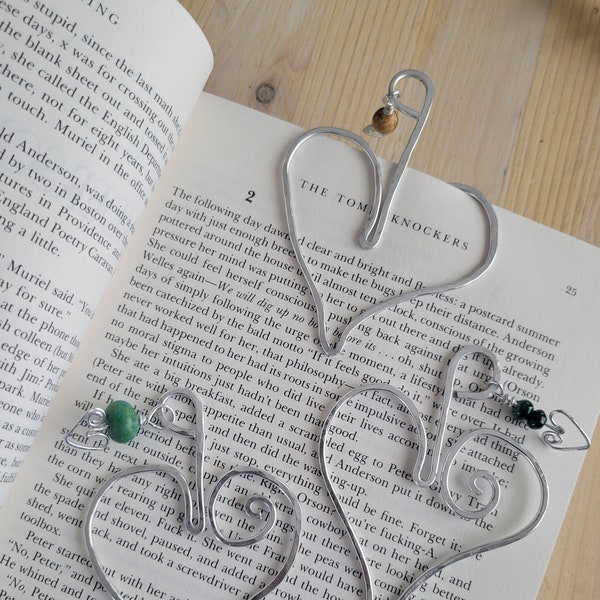 Heart Shaped Wire Bookmark, Charm Bookmark w/ Stone Charm, Handmade Crystal Bookmark, Reading Journal Accessories, Book Jewelry, Gemstone