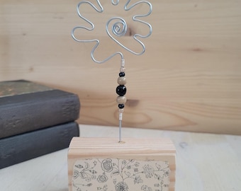 Blumen-Design Bildhalter, Notizhalter, Kartenhalter, Fotoständer, Schwarz & Creme Vintage inspiriert, Draht-Kartenhalter, Holz-Fotoständer
