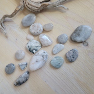 Ocean Rocks, 16 Count, White & Gray Rocks, Beach Rocks, Beach Stones, Beach Quartz, Striped Rocks, Speckled Rocks, White Ocean Quartz