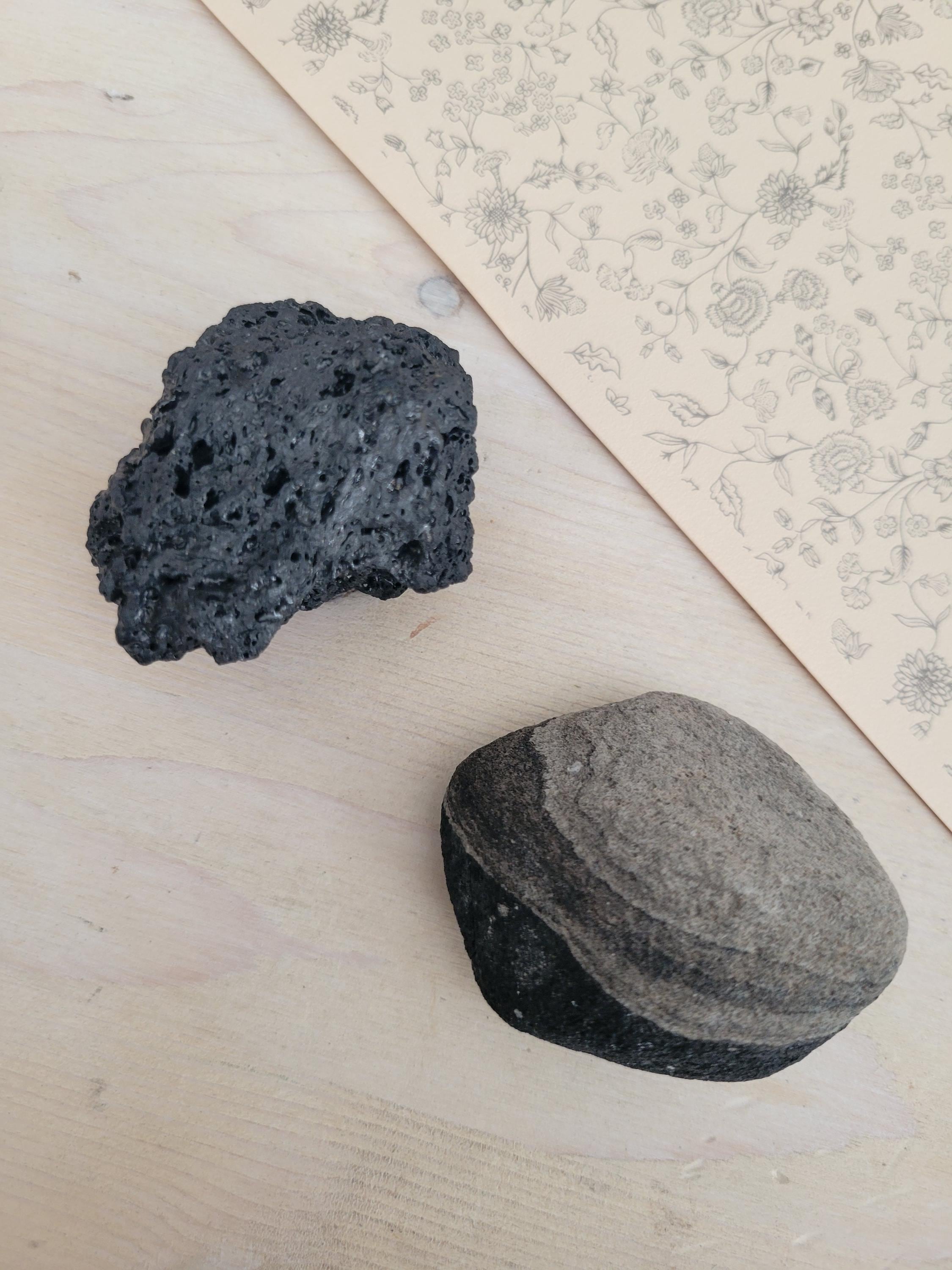 軽石 火山岩 il_fullxfull.7015415199_9zd0.jpg