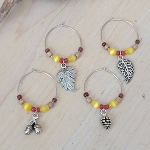 Leaf Wine Glass Charms, Fall Tone Wine Glass Charm, Woodsy Wine Charms, Natural Wine Glass Markers, Wine Charm Set, Wine Gift Set, Set of 4