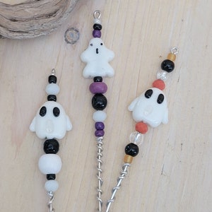 Ghostly Halloween Plant Stake, Cute Little Ghost Garden Stake, Halloween Plant Stake, Your Choice of Color, Garden Stake, Halloween Decor