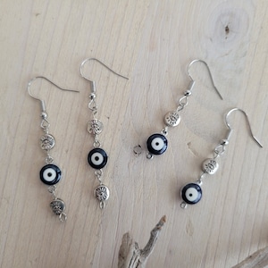 Evil Eye Dangling Earrings, Evil Eye Glass Bead, Natural Gift, Silver Earrings. Handmade Hippie Jewelry, Protection Earrings, Blue Eyes