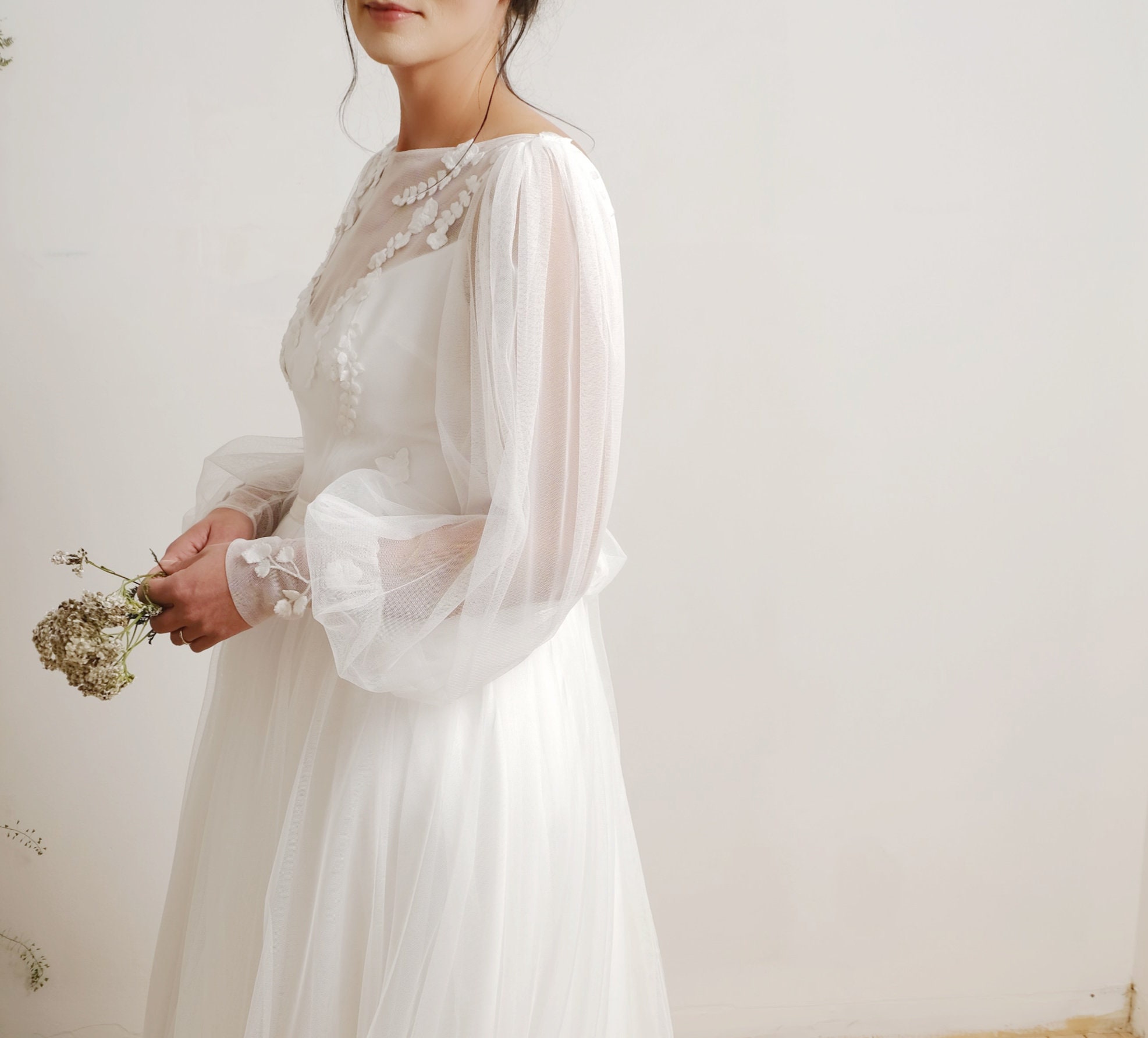 Bishop sleeve wedding gown Clearance
