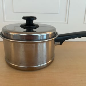 LIFETIME 1.5 Quart Saucepan 18-8 Stainless Steel & Lid/Insulated Handle/Made In USA