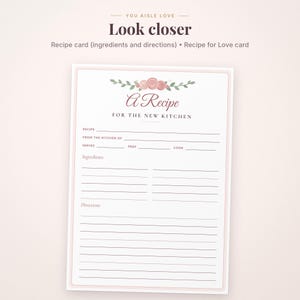 Pode incluir: Um cart&atilde;o de receitas branco com uma ilustra&ccedil;&atilde;o floral de rosas cor-de-rosa e folhas verdes no topo. O texto diz A Recipe FOR THE NEW KITCHEN, com linhas em branco para o nome da receita, origem, por&ccedil;&otilde;es, tempo de prepara&ccedil;&atilde;o e de cozedura.