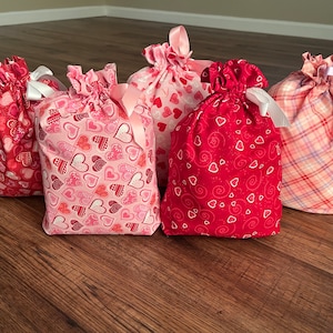 Valentine Day - Valentine Day Decor - Valentine Day Gift - Fabric Gift Bag - Reuse Gift Bag - Valentine Bags - Reuse Bag - Fabric Bag