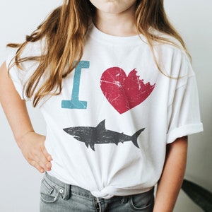 YOUTH | I Love Sharks Heart Bite | Youth Unisex T-shirt Tee
