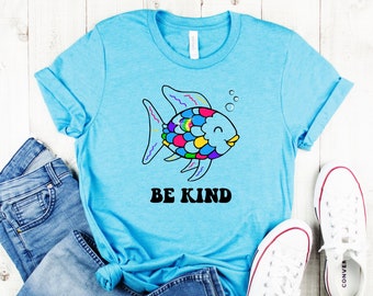 Be Kind Rainbow Scale Fish Teacher Reading Book Nostalgia Parody Soft Short-Sleeve Unisex T-Shirt