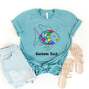 CUSTOM TEXT Be Kind Rainbow Scale Fish Teacher Reading Book Nostalgia Parody Soft Short-Sleeve Unisex T-Shirt