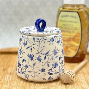 honey jar, Ceramic Honey Jar, Ceramic lovely honey jar with wooden dipper, charming blue flowering vines design, Ceramic Blue Honey Pot