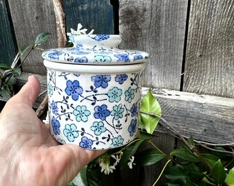 French Butter Crock with Spreader, The Original Porcelain Butter D