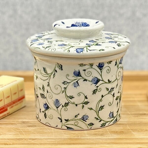 butter dish, ceramic French-style butter crock, vintage European-style floral butter keeper, kitchen pottery gift, fresh, spreadable butter