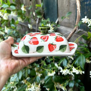 Ceramic Butter Dish with Lid: Strawberry Design, European Style