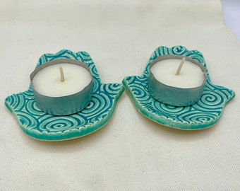 Portavelas de cerámica Hamsa para velas de té, portavelas para velas de té de Shabat, regalo para el hogar judío, portavelas con el símbolo de protección de la Hamsa