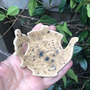teabag dish, teapot-shaped ceramic dish, handcrafted & beautifully glazed, perfect for teaspoons, teabags, tea party pottery gift
